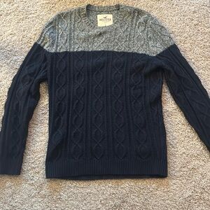 Hollister men’s large sweater